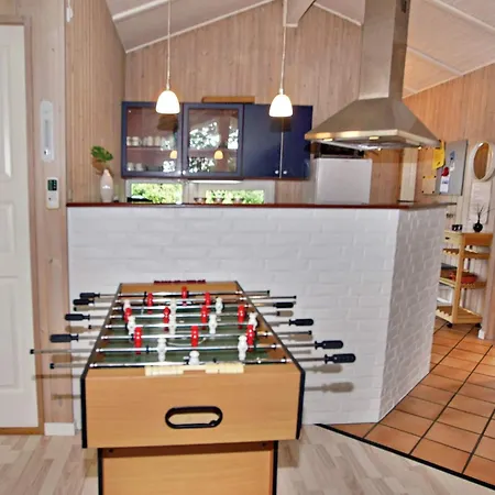 7 Person In Hemmet-by Traum Falen